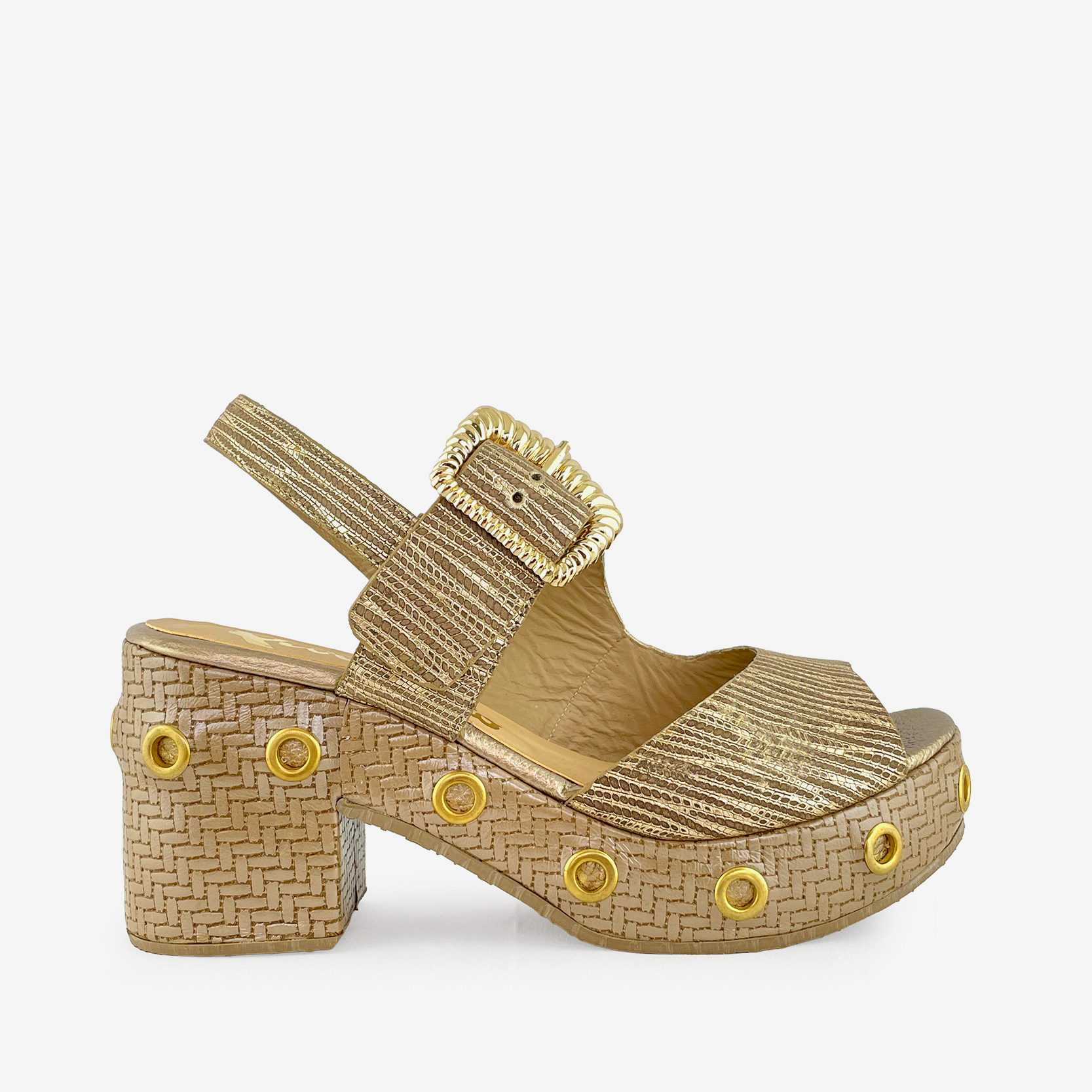 Sandalia de plataforma media