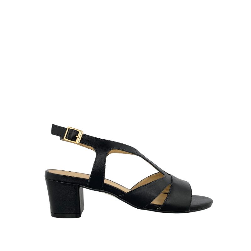 Sandalia de tacón medio