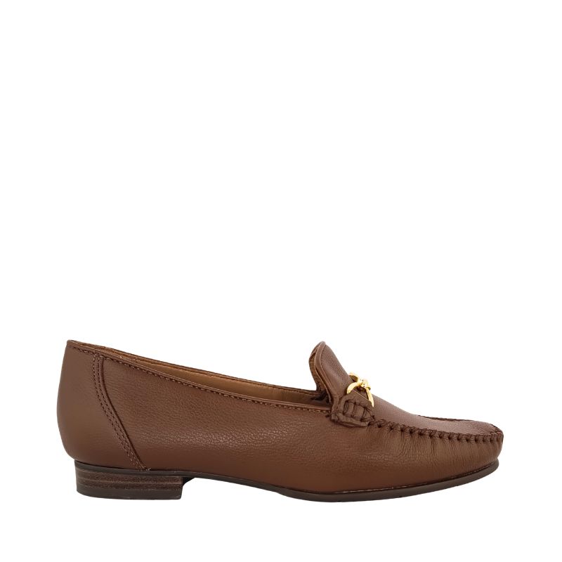 Mocasín de tacón bajo