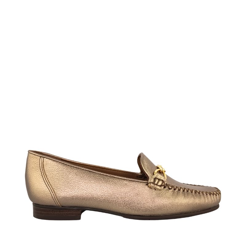 Mocasín de tacón bajo