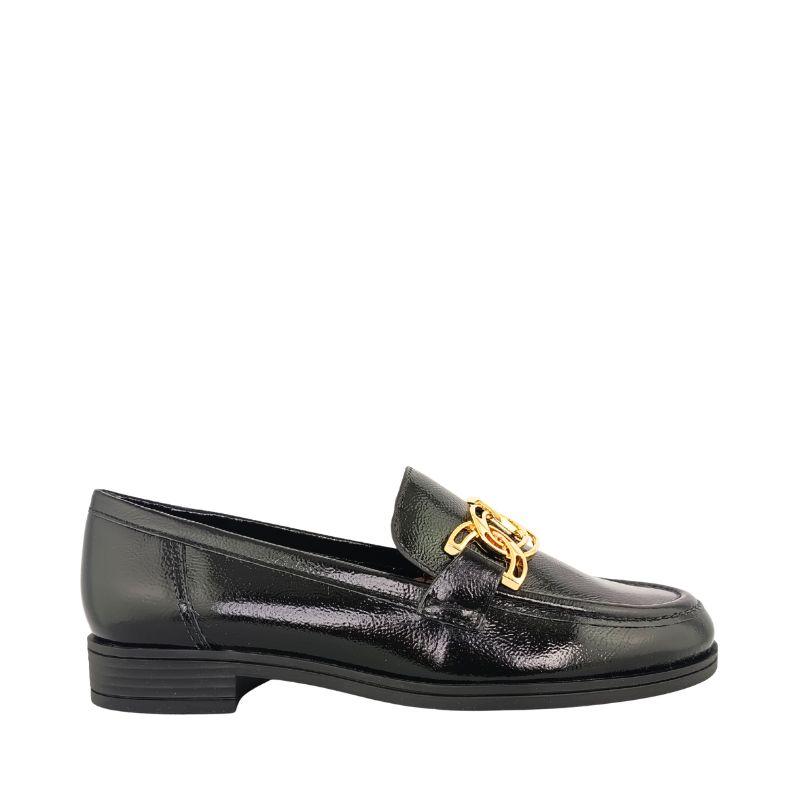Mocasín de tacón medio